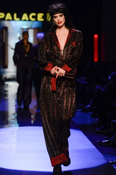 Look 2